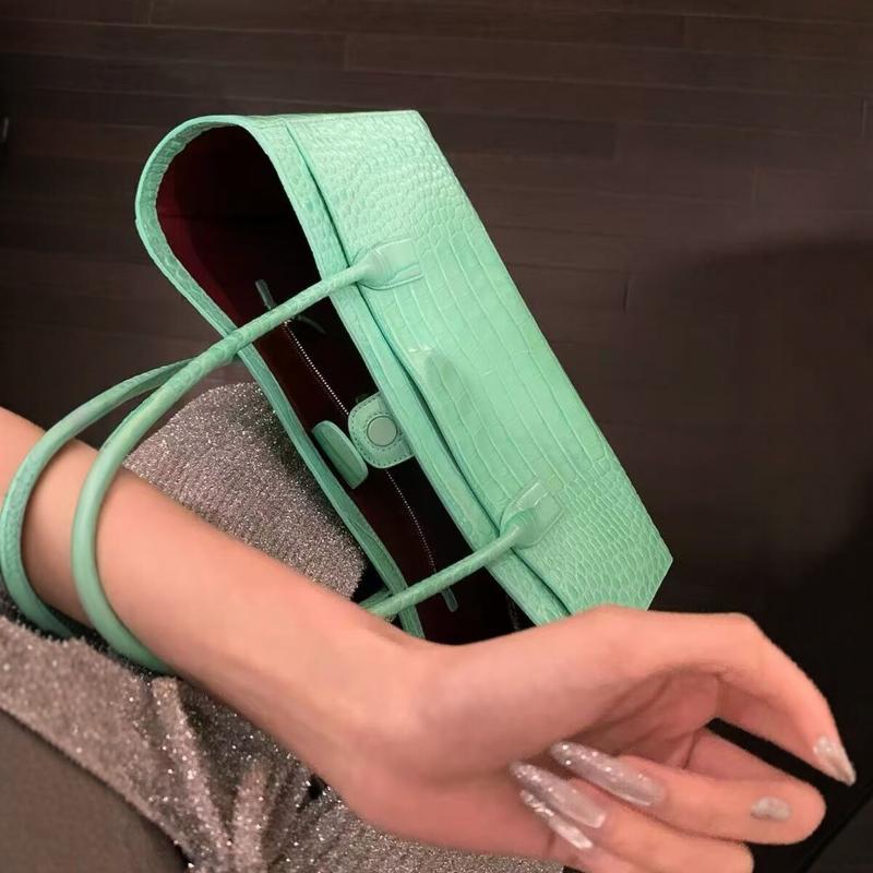 Luxury Bags Green - Bolsa de Couro com Estampa de