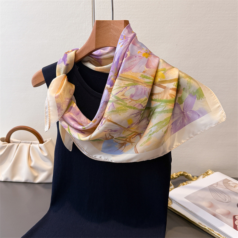 Lenço Quadrado Estampado Femin - Luxury Bags For Summer avaliação e preço