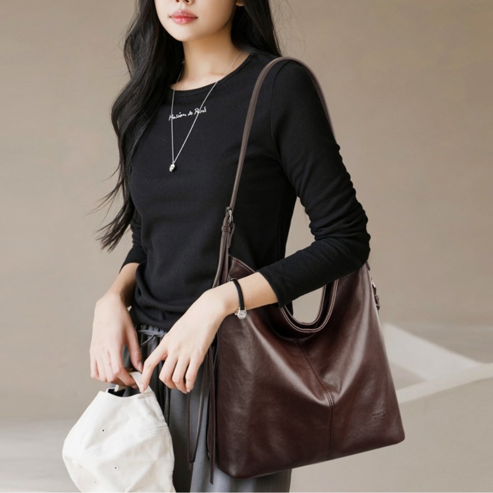 Bolsas Hobo de Edição Limitada - Luxury Bags Limited Edition avaliação e preço